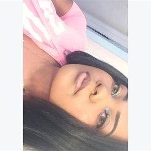 Meet your Posher, Queeny